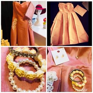 🧡Papaya beautiful Pink dress. W/Jewelry. Size S.